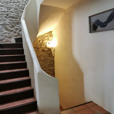 Holiday home Le Cellier De Beaulieu, Au Pied De La Cite, Maison De Avec Climatisation Et Jacuzzi