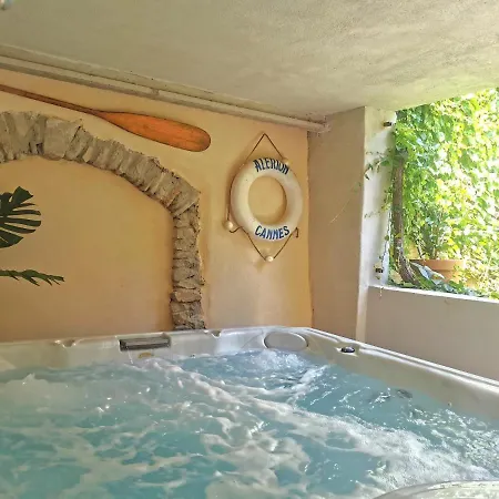 Le Cellier De Beaulieu, Au Pied De La Cite, Maison De Avec Climatisation Et Jacuzzi